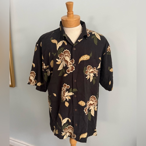 Tommy Bahama Other - Tommy Bahama Silk Floral Hawaiian Camp Shirt 2000s Resort L